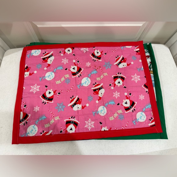 NEW Festive Christmas Quilted Reversible Placemats  ~ Set of 6 ~ Handmade - Picture 6 of 10
